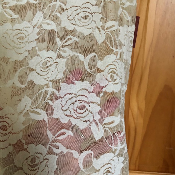 NWT, Lacy tank top, 10% spandex, stretchy, ivory, size S, super adorable - Picture 2 of 3